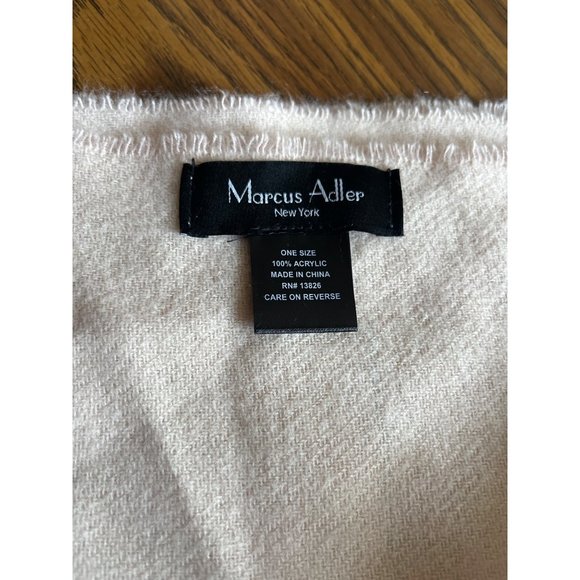 Marcus Adler New York woman’s cream scarf with silver dots and fringe - Picture 3 of 6